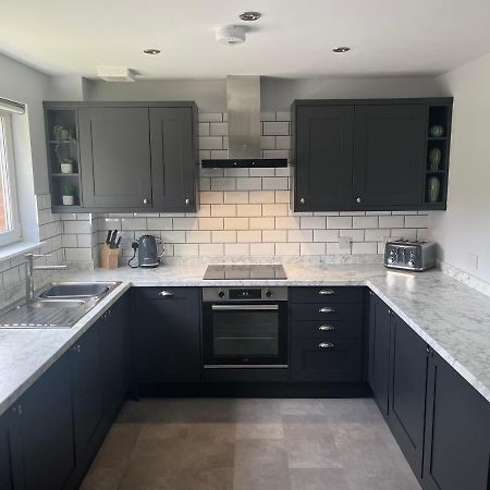 Flat Two, 212 Eaglesham Road, East Kilbride, Glasgow Eksteriør billede