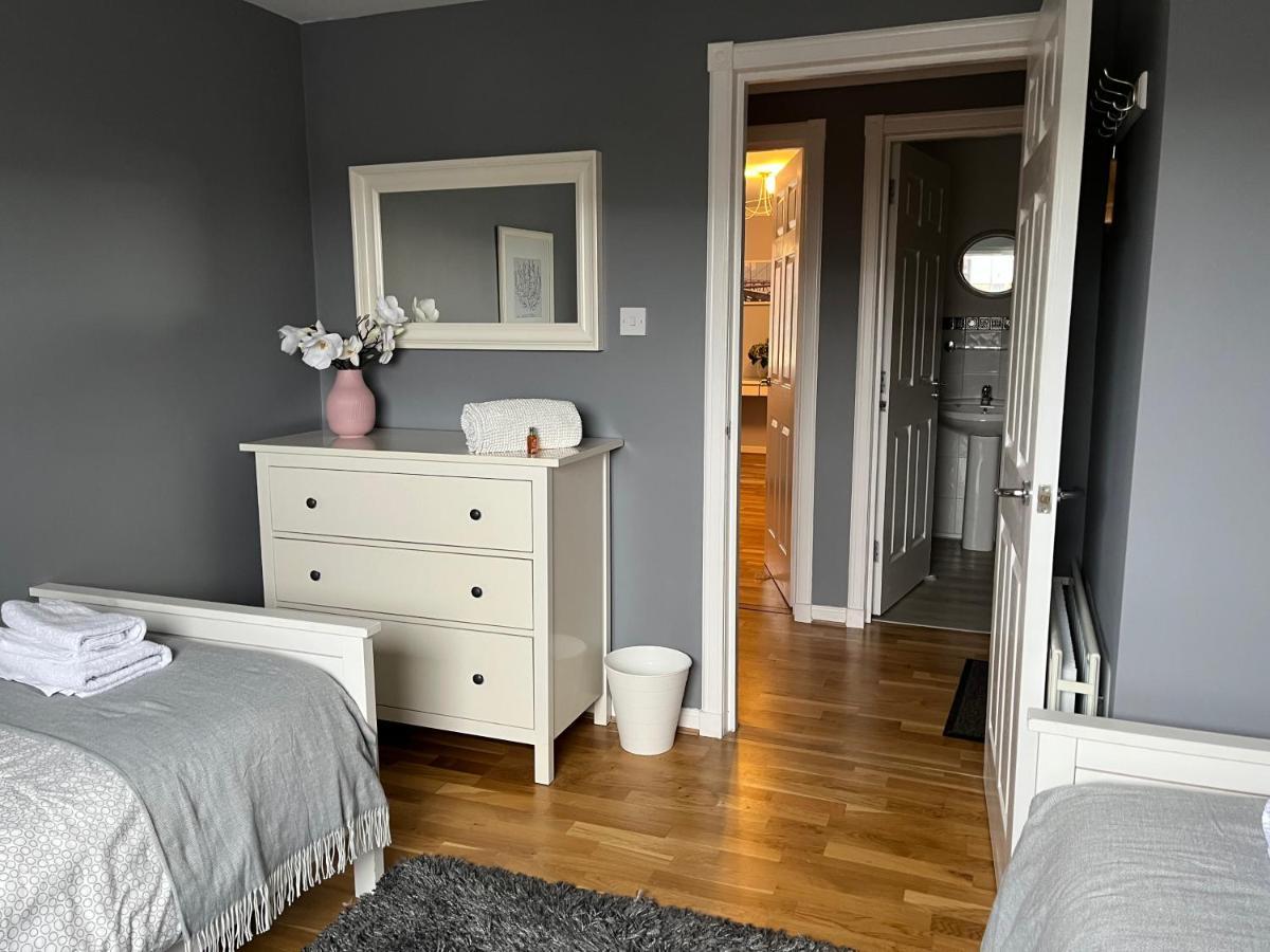 Flat Two, 212 Eaglesham Road, East Kilbride, Glasgow Eksteriør billede