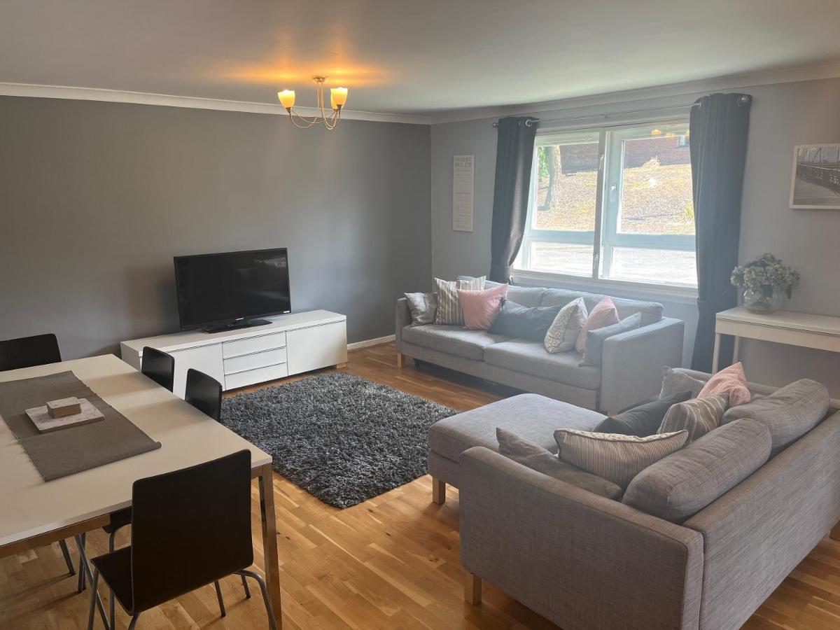 Flat Two, 212 Eaglesham Road, East Kilbride, Glasgow Eksteriør billede